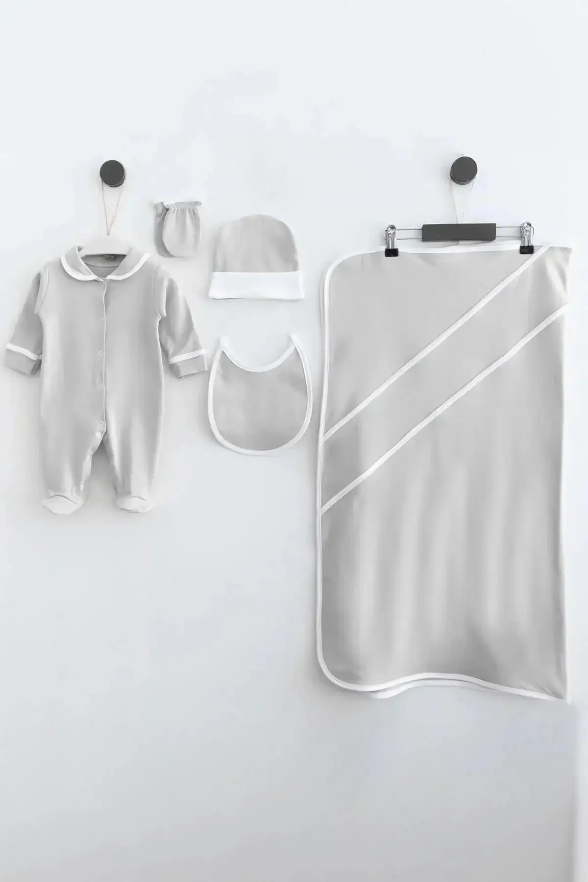 Ramsey Gray Newborn Coming Home Set (5 pcs)