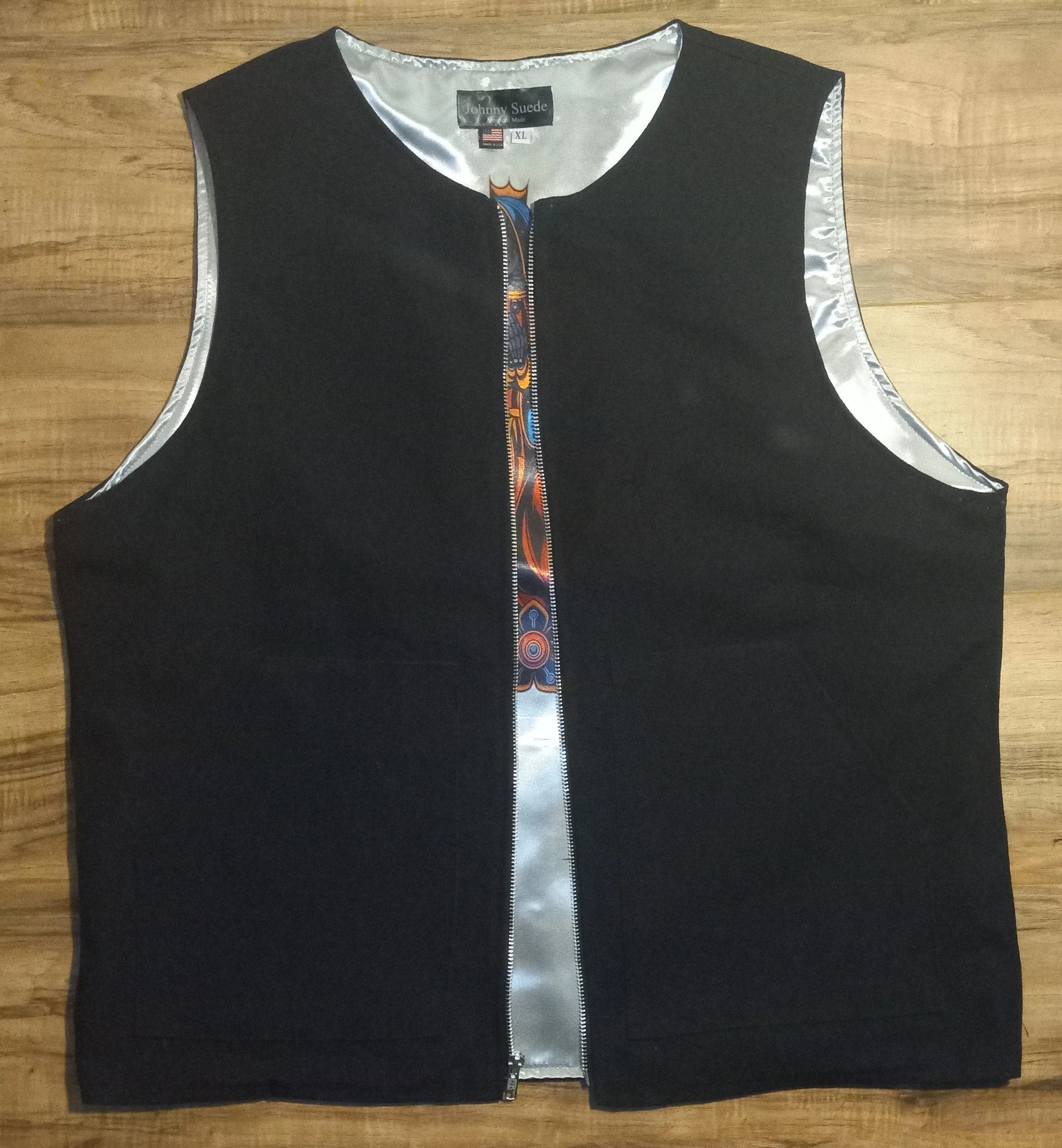 VEST- blk silver multi skull virgin